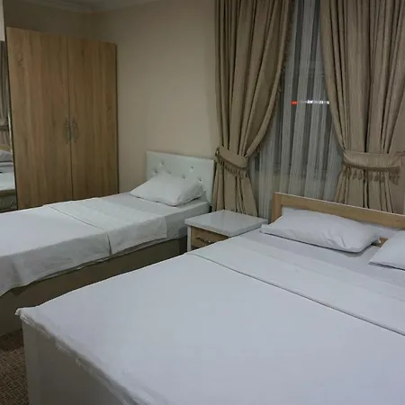 Golden Es Hotel