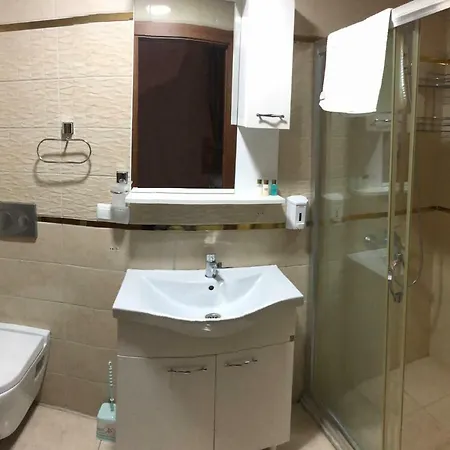 Golden Es Hotel